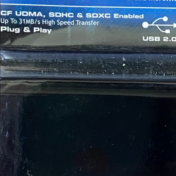 Delkin Devices Universal Card Reader Pro Edition - Picture 5 of 7